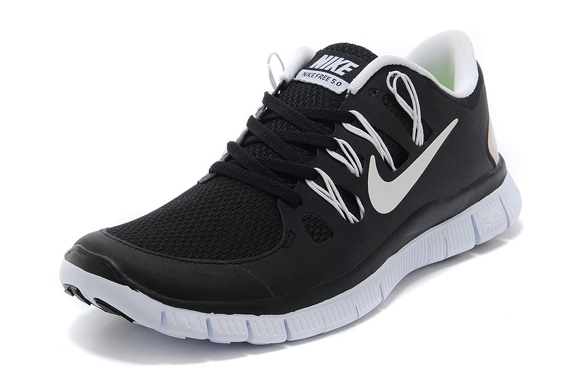 des hommes nouveaux plus libres 5.0 nike chaussures blanc noir (2)